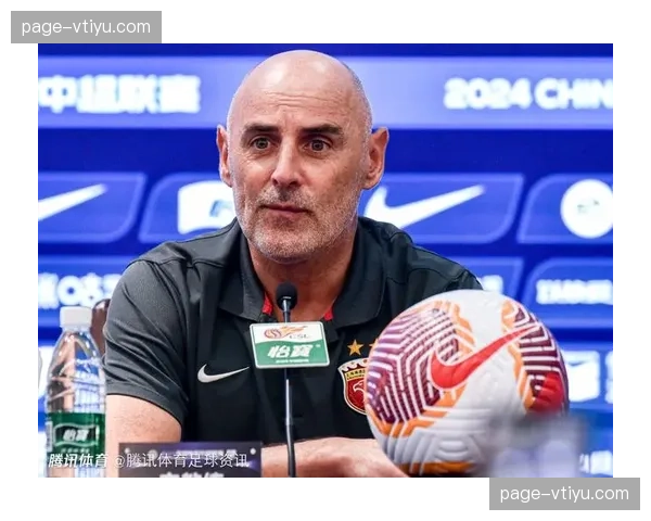 上海海港对山东泰山卫冕之路，穆斯卡特临场调整与伤病管理